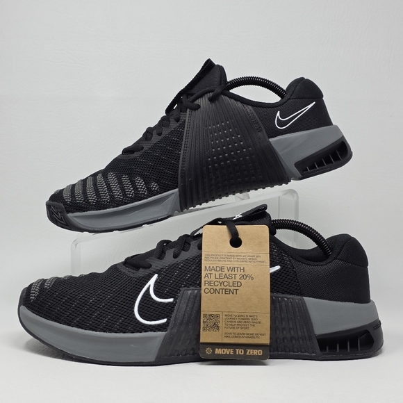 Nike Women's Metcon 9 Black Smoke Grey Sneakers Shoes Size 12 DZ2537-001 New - Picture 3 of 10